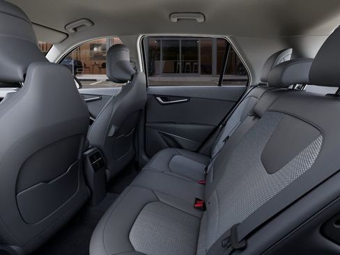 New 2026 Kia Niro EX FWD image 18