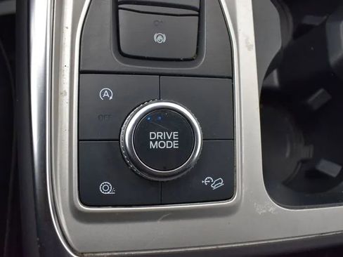 Used 2023 Ford Explorer XLT w/ Equipment Group 202A image 36