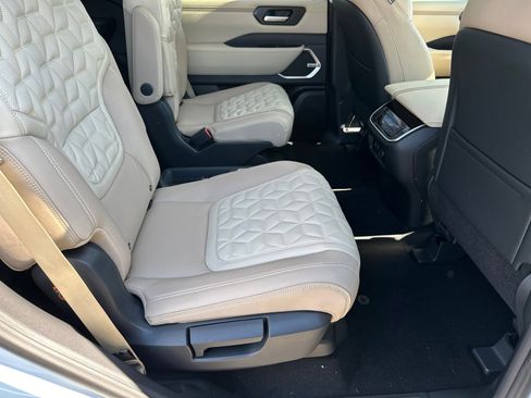 New 2026 Nissan Armada Platinum Reserve image 16