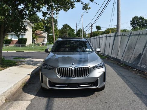 Used 2024 BMW X5 sDrive40i RWD image 3