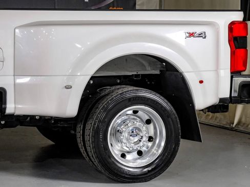 Used 2023 Ford F450 Lariat AWD/4WD image 13