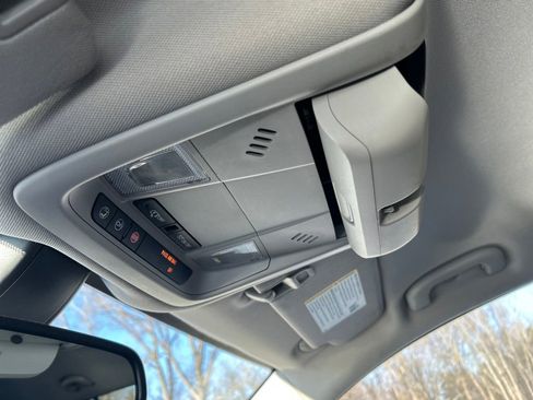 Used 2018 GMC Terrain SLE w/ Driver Convenience Package image 28