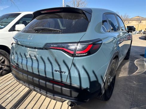 Used 2023 Honda HR-V Sport image 7