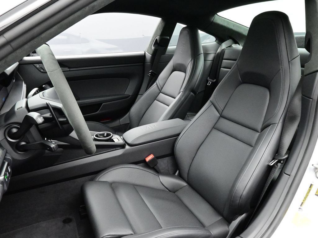 Certified 2026 Porsche 911 Carrera 4 GTS AWD/4WD image 5