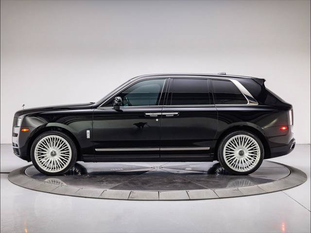 Used 2019 Rolls-Royce Cullinan AWD/4WD image 2