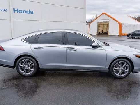 Certified 2023 Honda Accord EX image 16