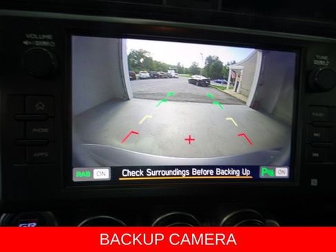 Used 2023 Toyota GR86 RWD image 12