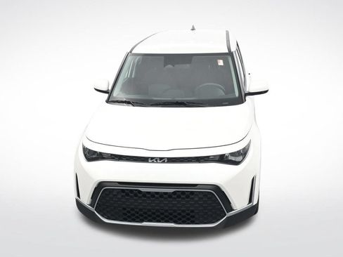 Used 2025 Kia Soul LX w/ LX Technology Package FWD image 22
