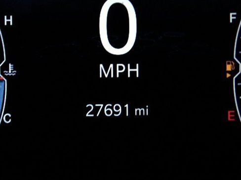 Used 2024 Jeep Compass Limited w/ Sun and Sound Group image 5