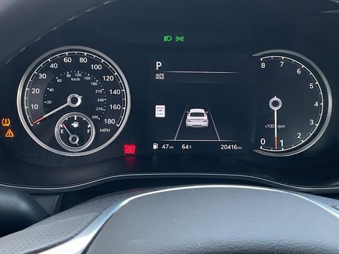 Used 2025 Genesis G70 2.5T image 20