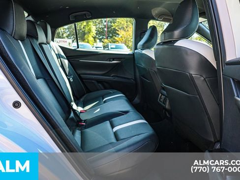 Used 2025 Toyota Camry SE image 25