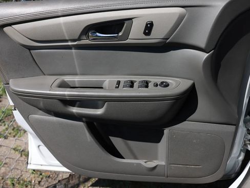 Used 2017 Chevrolet Traverse LS AWD/4WD image 41