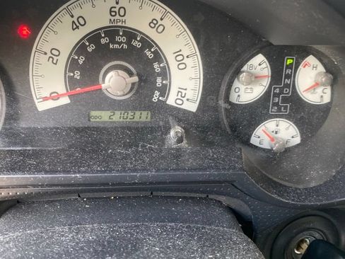 Used 2010 Toyota FJ Cruiser 2WD image 3
