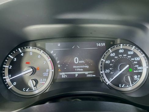 Used 2021 Toyota Highlander XLE FWD image 25