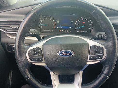Used 2023 Ford Explorer XLT w/ Equipment Group 202A AWD/4WD image 20
