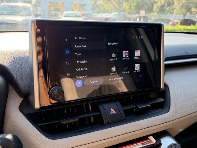 Used 2025 Toyota RAV4 XLE FWD image 23