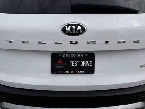 Used 2021 Kia Telluride EX w/ EX Premium Package FWD image 17