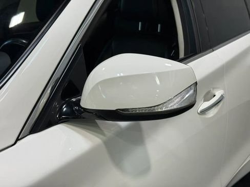 Used 2019 INFINITI Q50 Luxe w/ Essential Package (3.0T Luxe) image 10