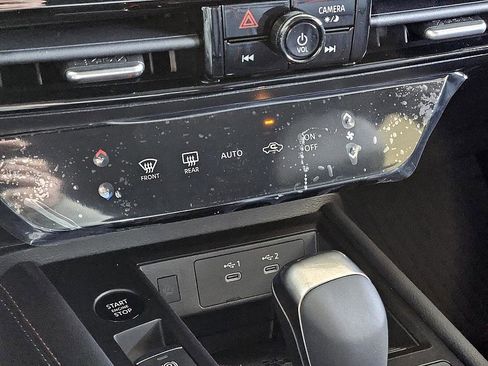 New 2026 Nissan Kicks SR image 23