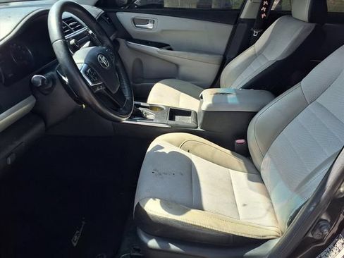 Used 2017 Toyota Camry SE FWD image 13