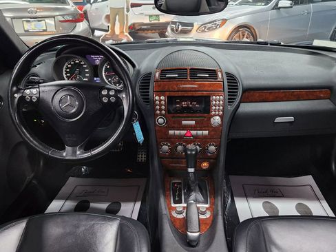 Used 2005 Mercedes-Benz SLK 55 AMG image 21