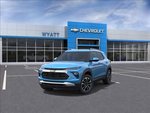New 2026 Chevrolet TrailBlazer LT w/ Convenience Package AWD/4WD image 9