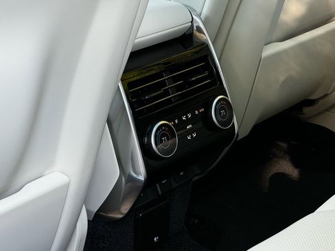 New 2025 Land Rover Range Rover SE image 16