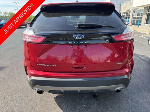 Used 2024 Ford Edge Titanium image 3