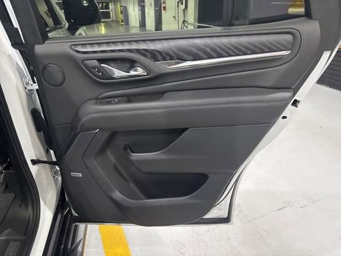 Used 2024 GMC Yukon Denali w/ Advanced Technology Package image 41