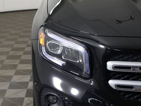 Used 2023 Mercedes-Benz GLB 250 4MATIC image 14