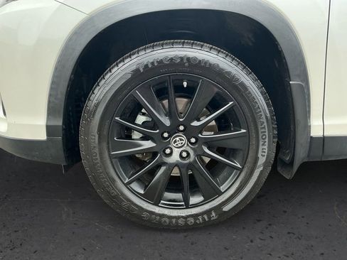 Used 2019 Toyota Highlander SE AWD/4WD image 13