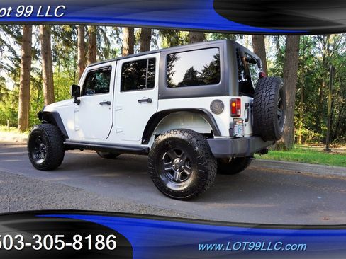 Used 2017 Jeep Wrangler Unlimited Sport w/ Trailer Tow Group AWD/4WD image 11