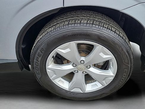 Used 2016 Subaru Forester 2.5i Limited w/ Popular Package #2 AWD/4WD image 9