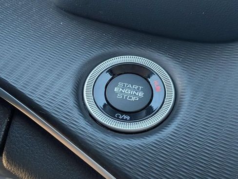 Used 2023 Jeep Grand Cherokee L Laredo w/ Luxury Tech Group I AWD/4WD image 22