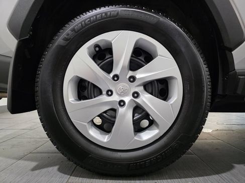 Used 2023 Toyota RAV4 LE FWD image 24