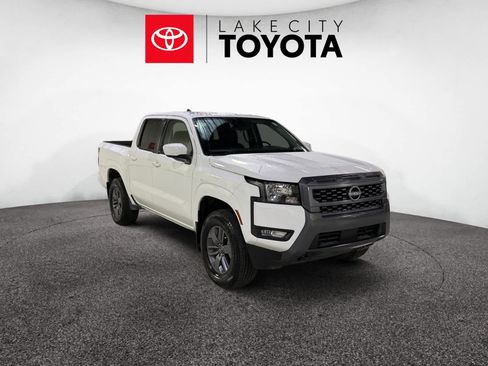 Used 2025 Nissan Frontier SV w/ SV Convenience Package image 10