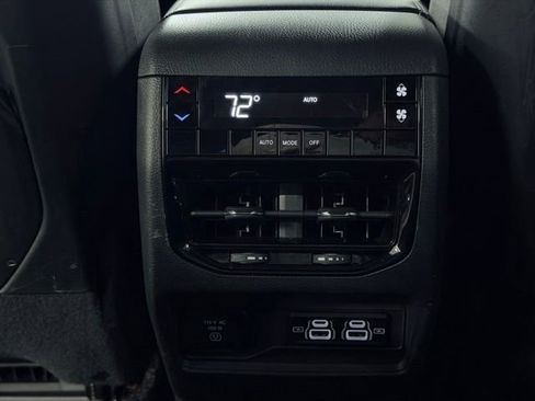 Used 2024 Jeep Grand Cherokee L Laredo AWD/4WD image 25