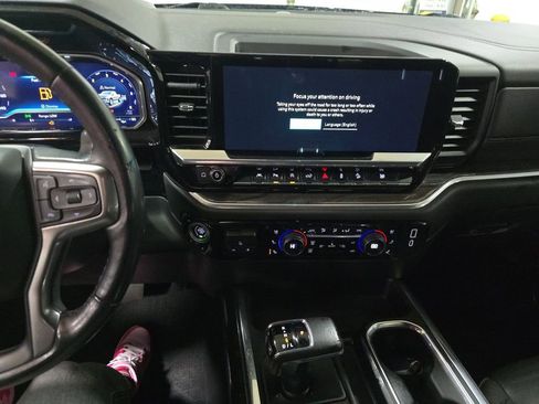 Used 2022 Chevrolet Silverado 1500 LTZ w/ LTZ Premium Package image 8