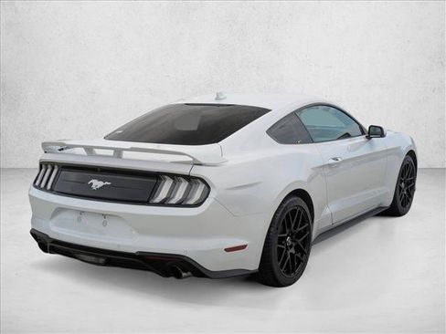 Used 2022 Ford Mustang Premium RWD image 5