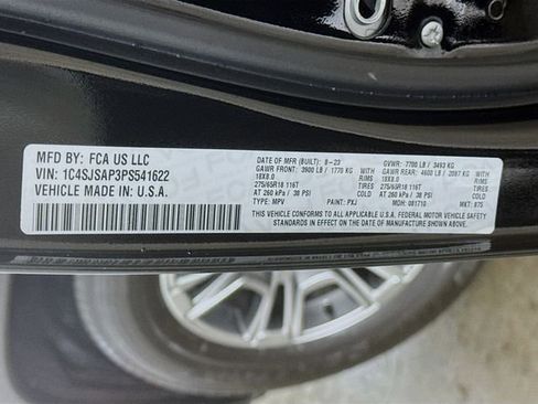 Used 2023 Jeep Wagoneer L 4WD image 36