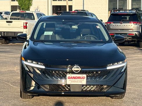 New 2026 Nissan Sentra SV w/ SV Convenience Package FWD image 3