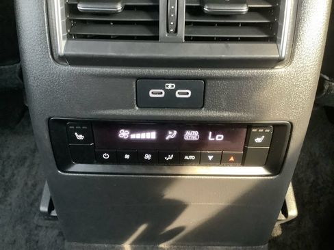 Used 2024 MAZDA CX-90 Plug-In Hybrid w/ Premium Plus AWD/4WD image 22