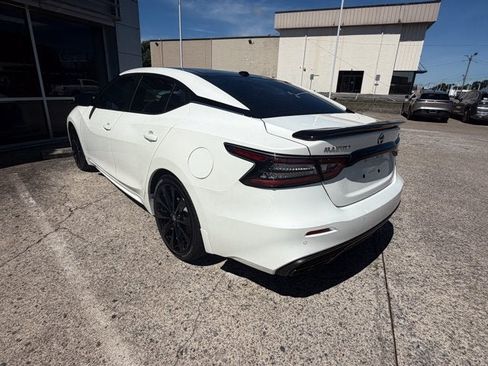 Used 2021 Nissan Maxima SR w/ Sport Mat Group FWD image 8