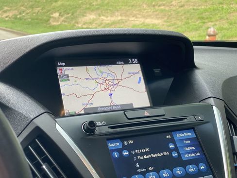 Used 2018 Acura MDX SH-AWD w/ Technology Package image 16