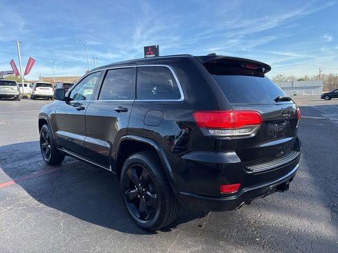Used 2015 Jeep Grand Cherokee Altitude image 10
