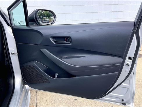 Used 2024 Toyota Corolla LE FWD image 28