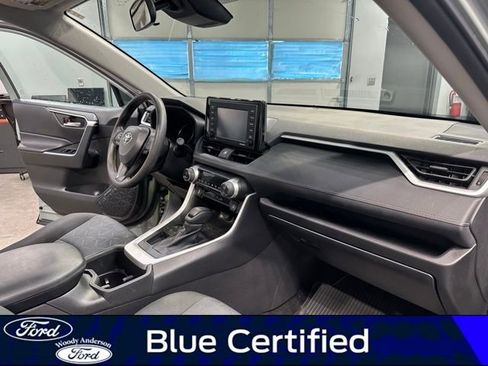 Used 2022 Toyota RAV4 XLE w/ Convenience Package image 29