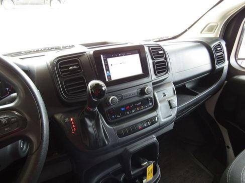 Used 2023 RAM ProMaster 2500 FWD image 18