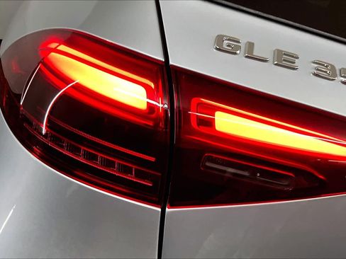New 2026 Mercedes-Benz GLE 350 4MATIC image 6
