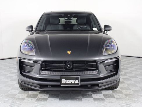 Certified 2026 Porsche Macan AWD/4WD image 10